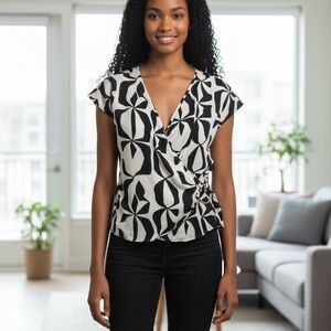 New Markdown NWT ZARA cap sleeve asymmetrical blouse zipper on side Size Large